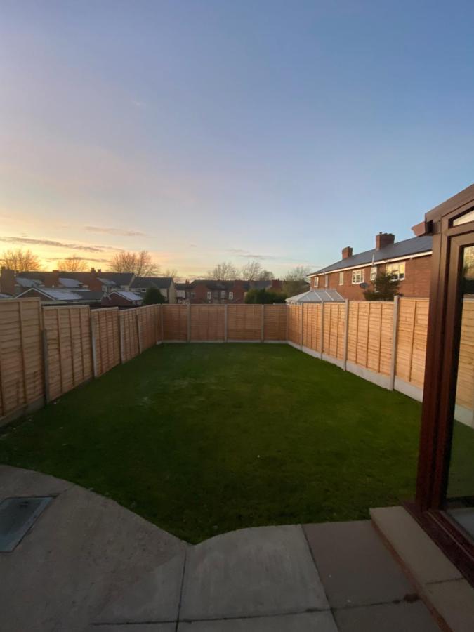 Hollemeadow Villa Bloxwich Exterior photo